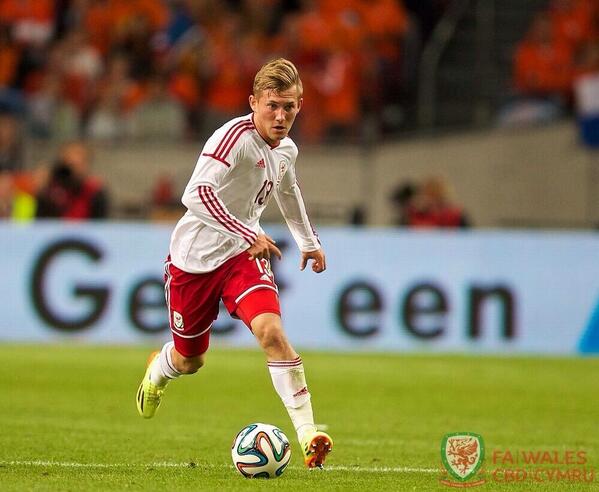 george_willo35's tweet photo. A dream come true to make my debut for @FAWales ... What an experience playing against Holland⚽️ http://t.co/gfoR3biVK0