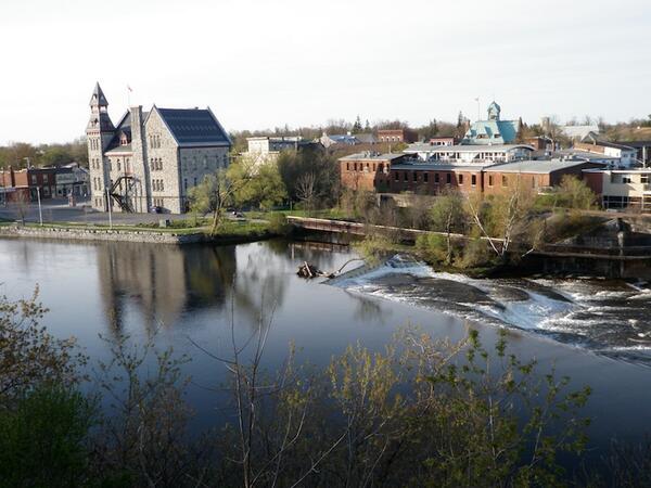 Almonte Problems tweet media