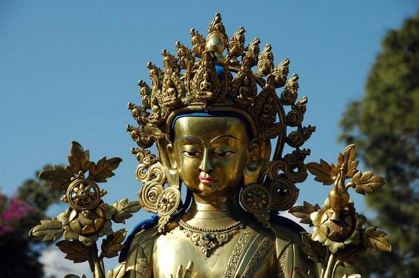 HimalayanEcho's tweet photo. Green Tara Statue in the garden of #KopanMonastery in #Kathmandu Valley. Oṃ Tāre Tuttāre Ture Svāhā https://t.co/M4Za0GVgqW