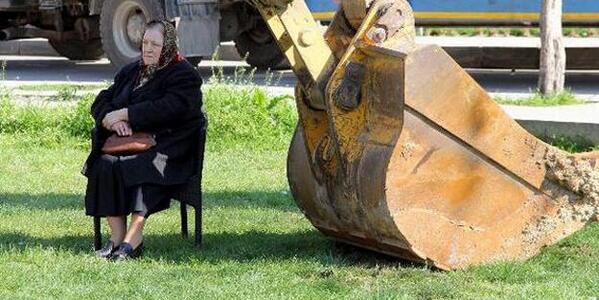 #ÇevreDeyince Edirne'de parkın yıkılmaması için tek başına direnip kazanan Kıymet teyze geliyor aklıma <a href="/nihatsirdar/">Nihat Sırdar</a>