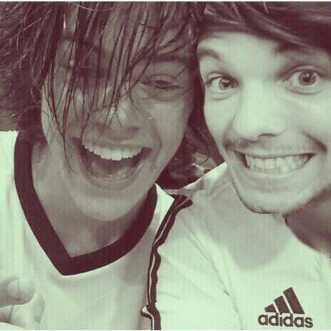 <a href="/Fragile_Louis/">Louis</a> I love you! I Loveyou. My perfection k bye!! ❤️❤️❤️