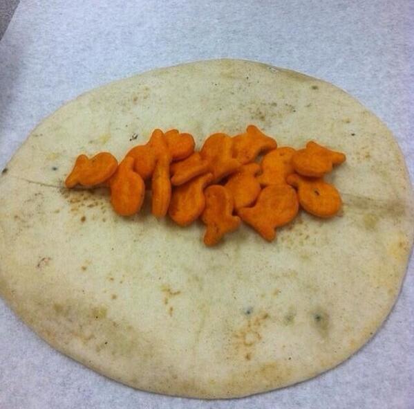 miilkkk's tweet photo. Bae made me fish tacos http://t.co/BctYjJOpCC