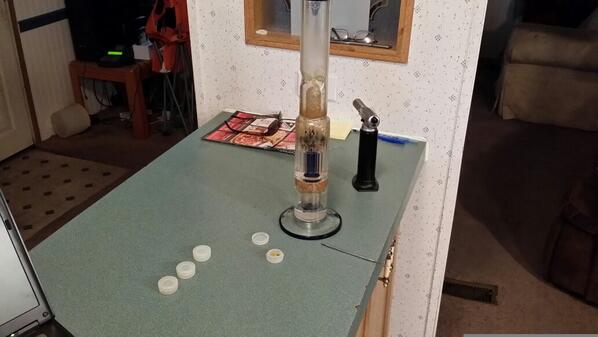 DabnNation's tweet photo. let's do it. #dabs #budder #shatter #bho #wax #stonerlove http://t.co/oizOSvArjI