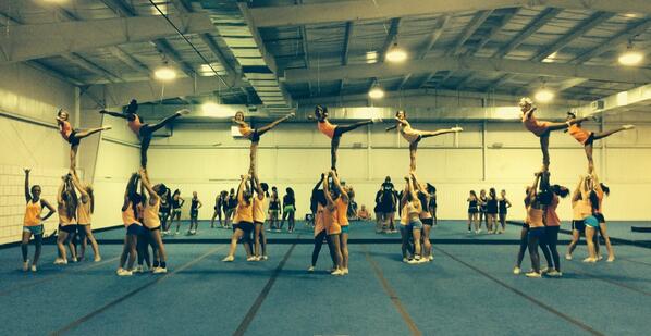 Peach_Rays's tweet photo. Peach Rays with another gRAYt practice!!! #cookinit π http://t.co/hlcUoT4jZD