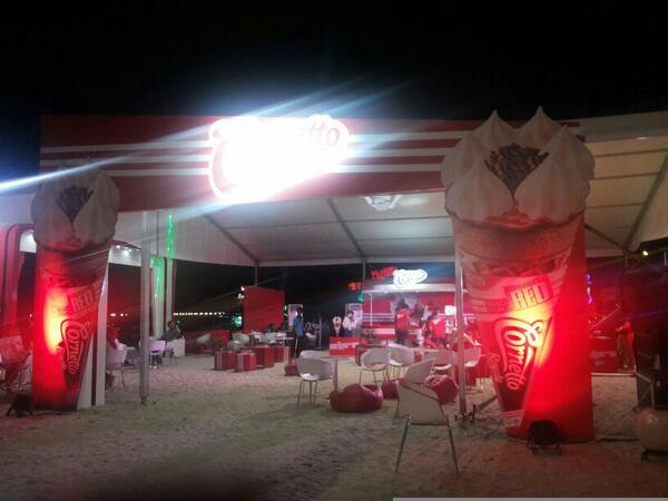 swiftiesmalik's tweet image. RED TOUR JKT WAS AMAZING THANK YOU CORNETTO @taylorswift13 #REDTourJKT