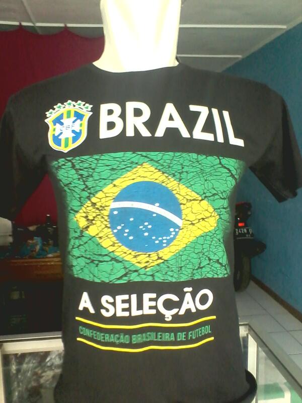 Bentar lagi piala dunia nih, udah siapin apa aja buat nontonnya ? baju mngkin nih :)