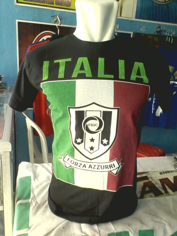 Kata orang Itali itu terlalu defensive dan negative football, tp keren tuh padahal, Juara kan hehe