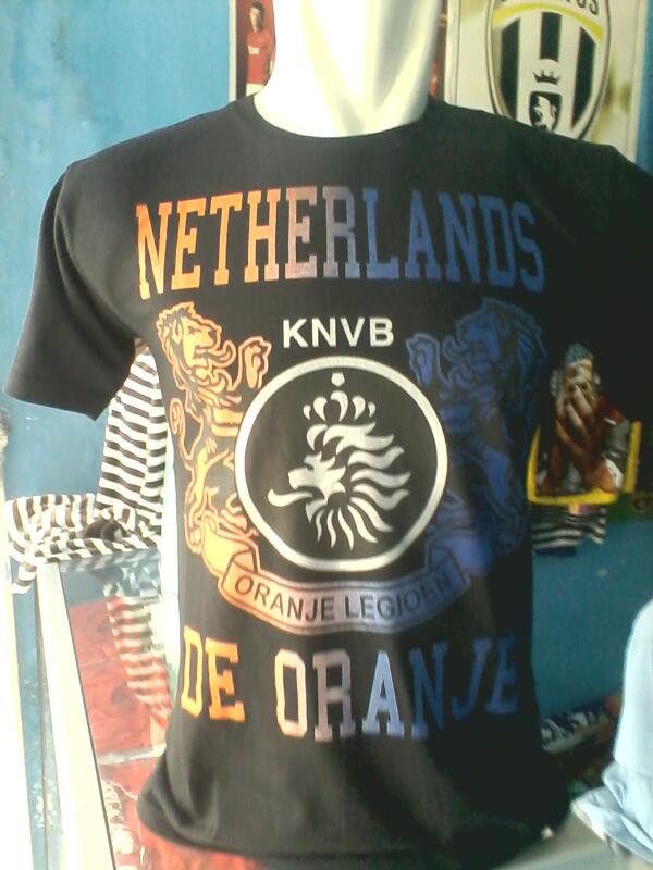 Belanda lagi, emang banyak sih yg suka negara ini, katanya bnyak yg keturunan Indonesia kali ya hehe