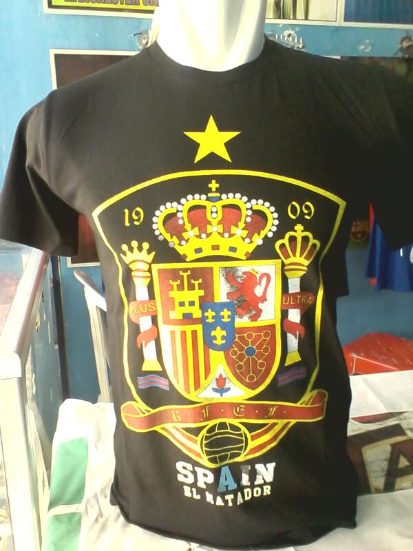 Si Tiki-taka ini sempet hibur dunia dengan permainan kaki ke kaki, tp lama-lama bosan dan kebaca, iya ga sih ? hehe