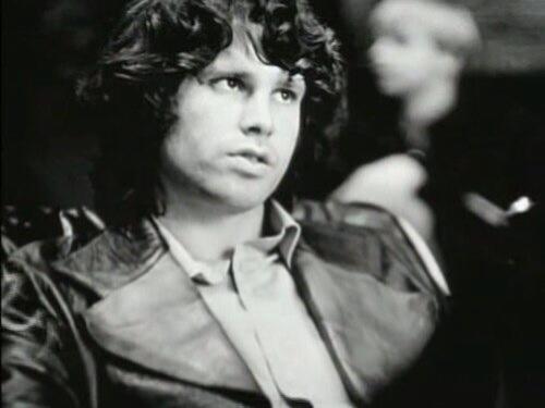 MusicianPicture's tweet photo. Jim Morrison - The Doors http://t.co/F6AuMjH4Q2