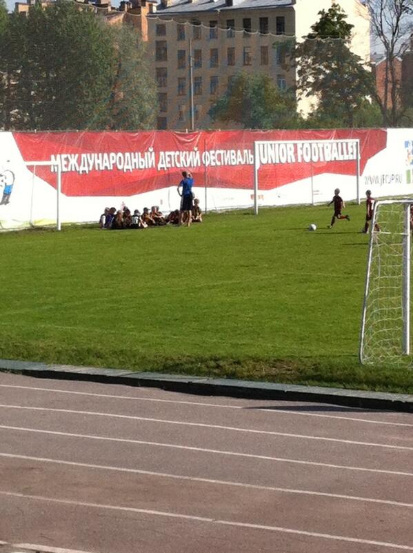 uniqueness_name's tweet photo. Финал #juniorcup2014 #juniorfootballer (@ Стадион «СКА») http://t.co/J5wGNEgJQi http://t.co/Zfhb1ctvGb