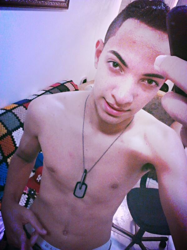 BetaSidney's tweet photo. #Geral Adiciona Lah No #Whatsapp 11970278678 Estou Sem Nenhum #Grupo... http://t.co/xAhfgf3AgB