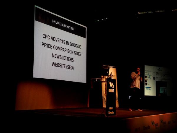 Eva_Pozar's tweet photo. 4 points Petr Kral says are crucial in online marketing #digitsi http://t.co/NhzjbIdk8z