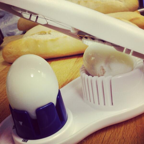Bean_Caffe's tweet image. Excitement in the kitchen this morning! #eggslicer #doublewhammy