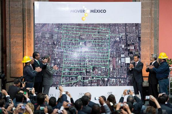 ⌗Mexico's President &amp; Energy Secretary at the opening of the underground electric network at the Historic Centre, Mex