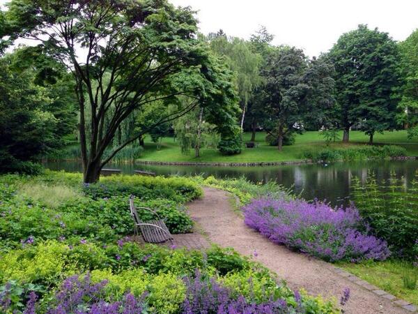 مدينة #إيسن شاهدوا أجمل صورنا  تابعونا على انستغرام   instagram.com/almaniah   #ألمانيا_بعدستي #أناـبألمانيا