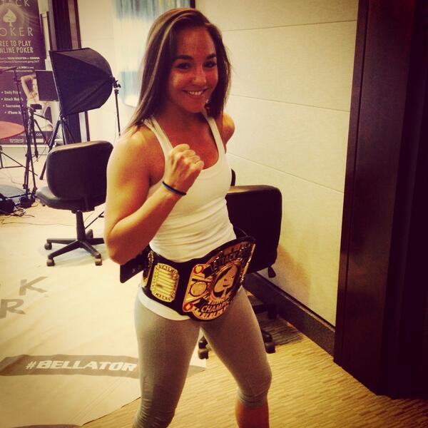 AttackPoker's tweet image. #tbt Jordan McDonald stopped by #attackpoker offices , How will you wear the belt? #teamattack @JordanMcDonald