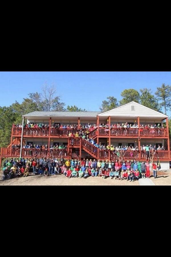 mommaAmyB's tweet photo. Best youth group in the world http://t.co/uMqNC0ypzr