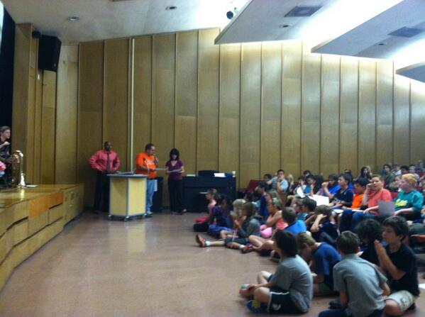 mpetranek's tweet photo. Tribute to excellence! Recognizing all our outstanding kids! #mannschool http://t.co/bfarqiHxHV