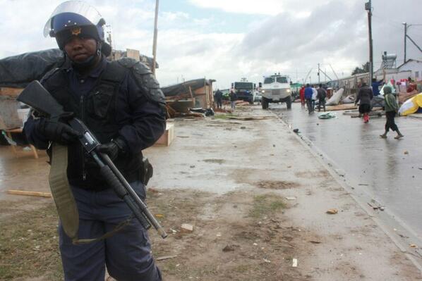 Off topic: I got some pictures of ewn.co.za/2014/06/03/Nom…
from my son that I like to share