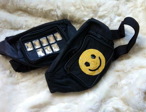 Festival essential alert! Making some sweet b bags in the studio today!#bumbag #festivalessential #sgp #summer #smile