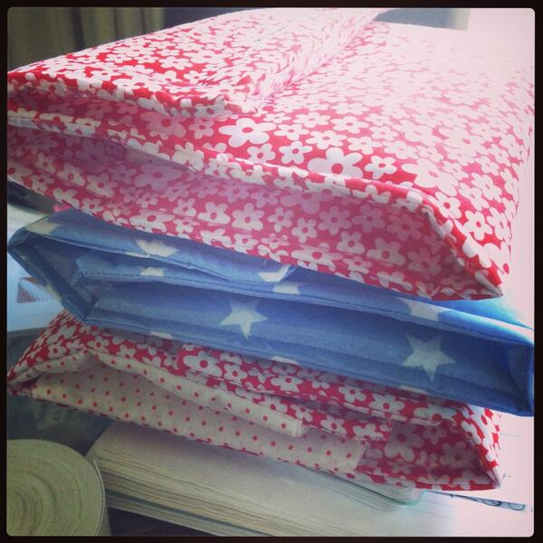 bibsandbobsmum's tweet image. Working on changing mats today for our new stockist @RosyRosieTweets ! #baby #changemat #handmade