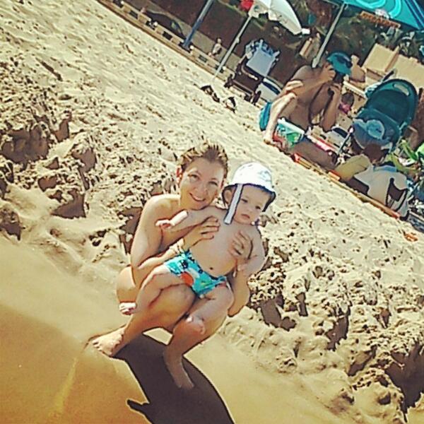 adela0984's tweet photo. Disfrutando de mi peque!!!! http://t.co/nZmxOZ0AqB