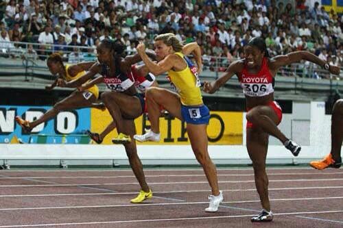 Hayles_Ellis's tweet photo. To cheer yourself up today try airbrushing the hurdles out of Olympic pictures. http://t.co/SCYWZqsxAY