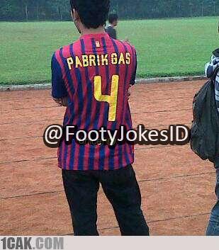 FaktaSepakbola's tweet photo. Fabregas dikabarkan akan hengkang dari Barcelona, ternyata Barca sudah punya pengganti nya http://t.co/VuCcWyGeUr