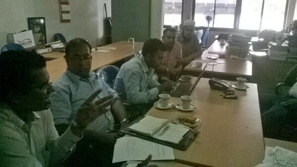 Supun_Jay's tweet photo. Sri Lanka Scouts action meet up - helping people affected from adverse weather in SL.. #SLScouts #CMBRovers http://t.co/uPMTS0XjwM