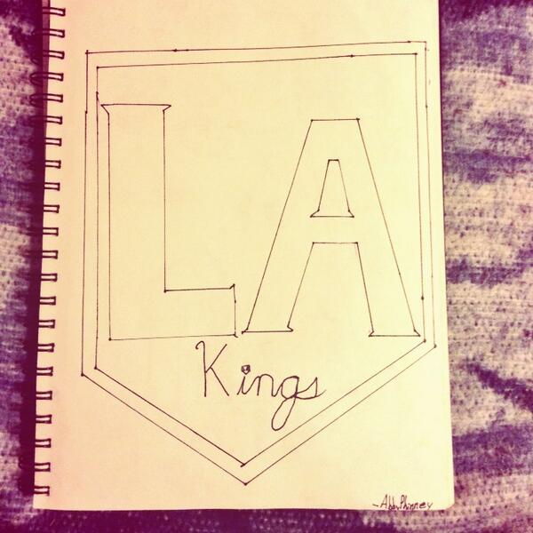 abbyneenee's tweet photo. @LAKings I drew this at school when I was bored #GoKingsGo#LAKings http://t.co/32AboYVwPI