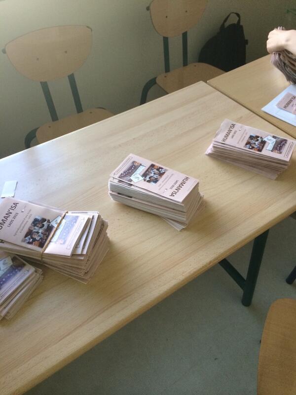 flo_caubet's tweet photo. Les plaquettes sont là !!! @HUMAN_ISA  #laos #onvabientotpartir #aideznous http://t.co/DgB2YClC5c