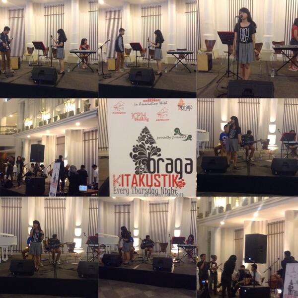 OffclPegasus's tweet photo. Big thanks buat KPH MUSIC SCHOOL dan @Braga_CityWalk udah ngajak 23Degrees akustik perform! http://t.co/WQWlwg3Uf7