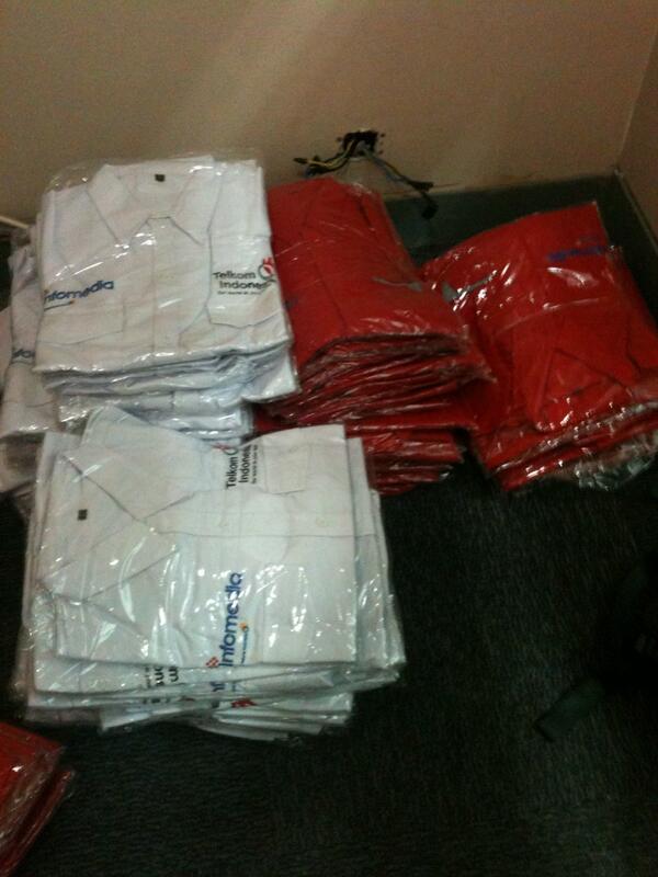 digiprocreative's tweet photo. baju kece infomedia sudah siapp gan.. http://t.co/yp7t87amHl