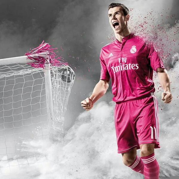 HalaGarethBale's tweet photo. Lo llevas, o le temes, tu eliges
Wear it or fear it ...
Amazing and beautiful boy
#AllinRealMadrid http://t.co/1px3hwYI7z
