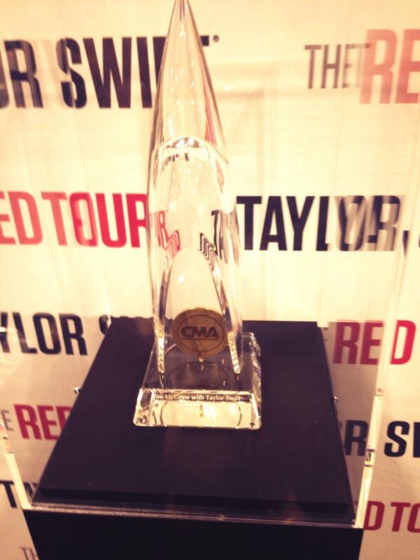 Swifty448's tweet image. The @Taylorswift13 CMA Fest Booth is Epic!! @taylornation13 #SwiftBoothCMA