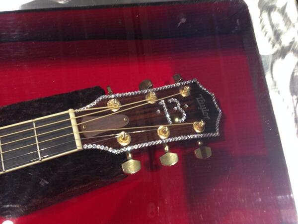 Swifty448's tweet image. The @Taylorswift13 CMA Fest Booth is Epic!! @taylornation13 #SwiftBoothCMA