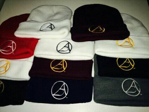 Jay_Jiana's tweet photo. @SizeKilla, @Rory_Mampe,@RitaSanders_ ,@TeeMahuma,@skateboy__p Authentic Seasons beanies out now. http://t.co/ZggNp6iqkJ