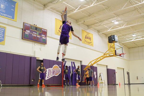 UCLA guard Zach LaVine had 46-inch vert in workout w/ #Lakers. Who are CFB's biggest freaks? on.nfl.com/1mfmyop