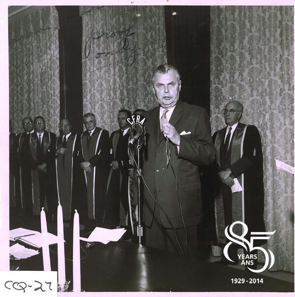Royal_College's tweet photo. #RC85 Moment: Prime Minister John D. Diefenbaker addressing the Royal College in 1961 #HistMed http://t.co/gE8H5ygBUr