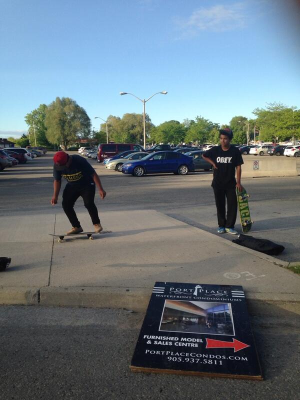 ethanleppsucks's tweet photo. #portplace skatepark. At least our commercial core is good for something.@don_standard #portlife #portdalhousie http://t.co/jZm6geCHaI