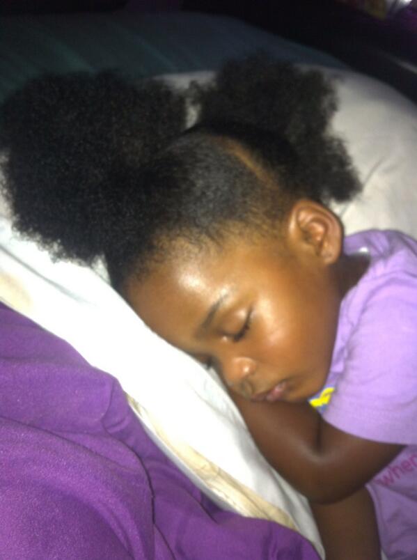 BAMDATBUTCH's tweet photo. My maya sleeping like a baby I over love my niece💞 http://t.co/1mminz3lrG