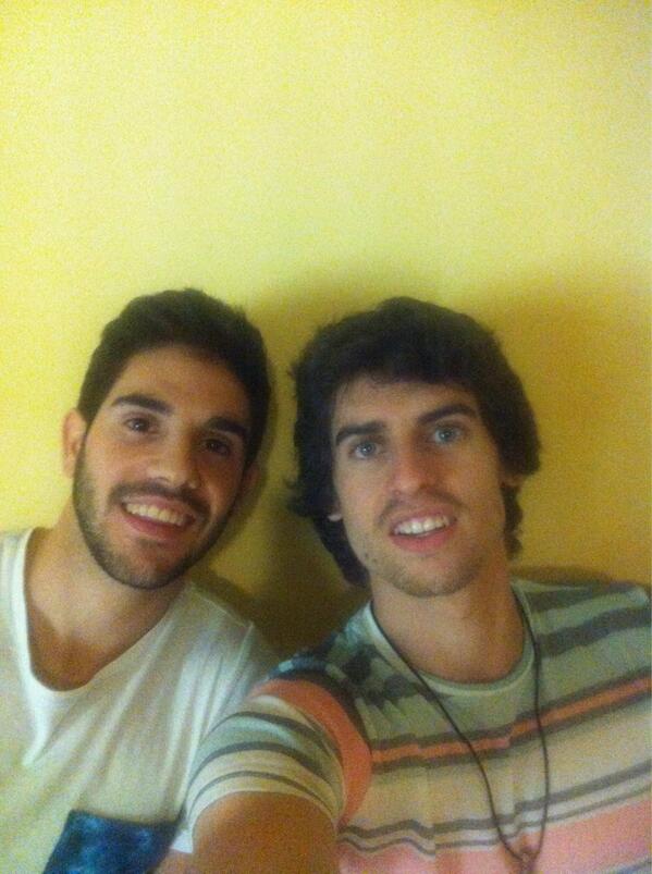 Nochesita de estudio con mi hermanito @Pablo_rosado92 teqqqq telaaa!!!