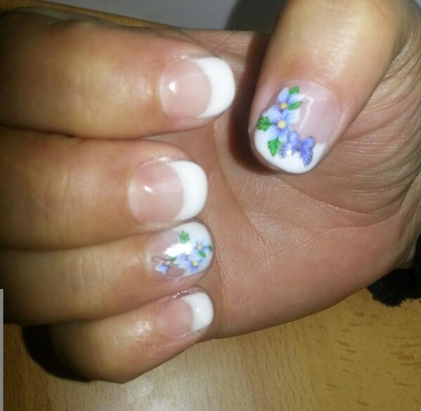 VueloM's tweet photo. Uñas de Gel 15€ http://t.co/Y1BO5fMzFe