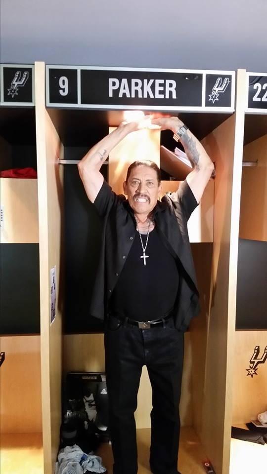 officialDannyT's tweet photo. #Machete is playing in place of @tonyparker tonight! What do you think about this @spurs? 🏀🔪 http://t.co/Ur2cdePTeS