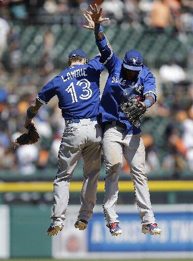 TorontoStar's tweet image. #BlueJays riding a five-game win streak after sweeping Tigers, 7-3. on.thestar.com/Sz6ndT
