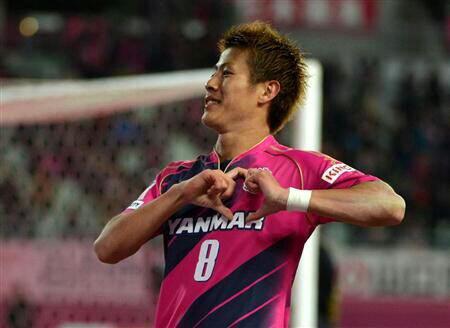 Soccer Love Twitterren 香川真司選手 清武弘嗣選手 柿谷曜一郎選手 セレッソ大阪歴代8番 全員ワールドカップメンバー入りすごいことですね 香川左ハーフ 清武右ハーフ 柿谷ワントップで試合出場した時はセレッソ大阪コンビでいいプレーができることを願います