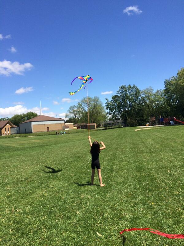 PalmerstonPS's tweet photo. Cerfs-volants brighten the sky at Palmerston PS . Mr. Woolfrey's class make some mean flying machines! http://t.co/IkwnQl9nfz