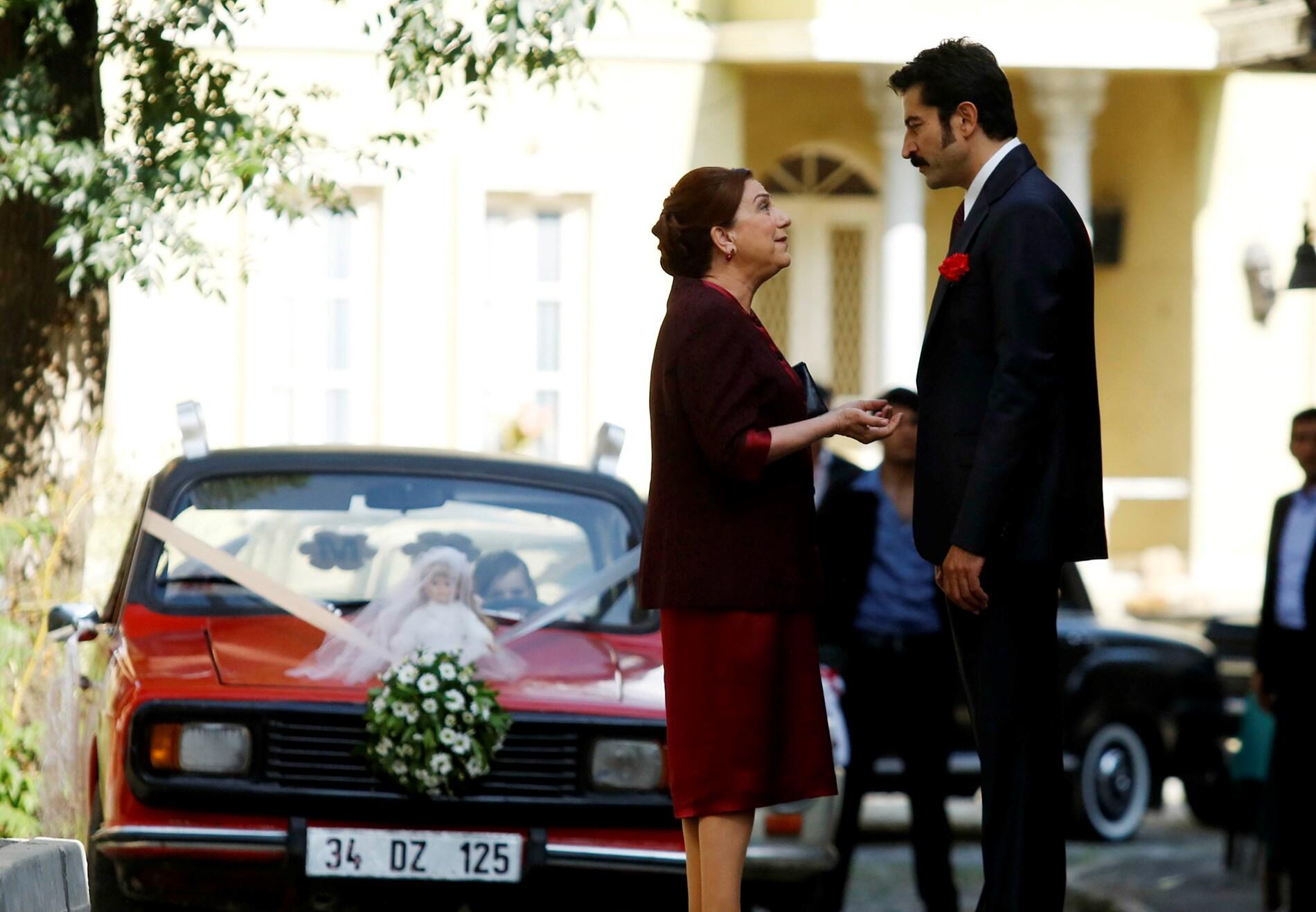 Bp_-Y8IIMAAQ1i3.jpg:large