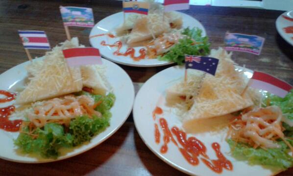 CampusResto's tweet photo. sandwich world cup 2014 menu baru yg bakal nemenin kalian nobar di campus resto :D http://t.co/y4FMPJ5DJH